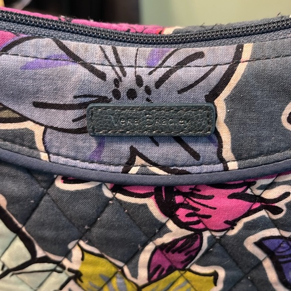 Vera Bradley Falling Flowers Little Crossbody Bag and Matching Keychain Set - Picture 4 of 10